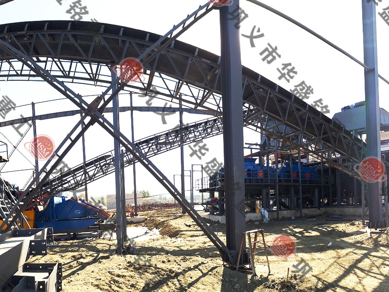 陜西河卵石制砂機生產現(xiàn)場